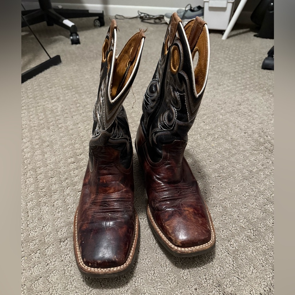 Ariat mens boots 10D
